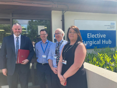 Andrew Stephenson at Chorley Hospital with members of staff