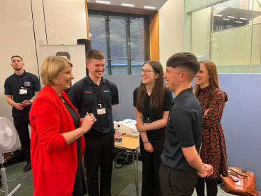 Katherine talking to apprentices